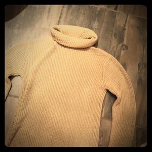Knitted turtleneck with a rolled down neck ♡